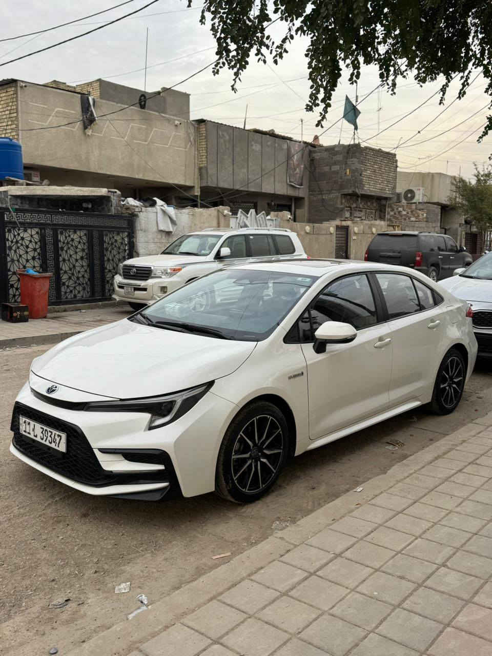 السلام عليكم من رخصة الادمن  لبيع كورلا هايبر sبلاك موديل ٢٣ علامه زركه خليجي موصفاته معروفه رادر شاشه بصمه دخول ذكي فتحه بصمه لباقي معروفه موصفات رقم بغداد تحويل ثاني بسمنه ماشيه ٣٥ الف سياره جديده مكفول كفاله ماعده بيه رصعات بلقماره شويه ولبنيد حالوب خفيف وعايفه عل وضعه ماسويته بيدار يرجعن سعره ١٤٠ وبيه مجال لشراي للستفسار رقم ***********
