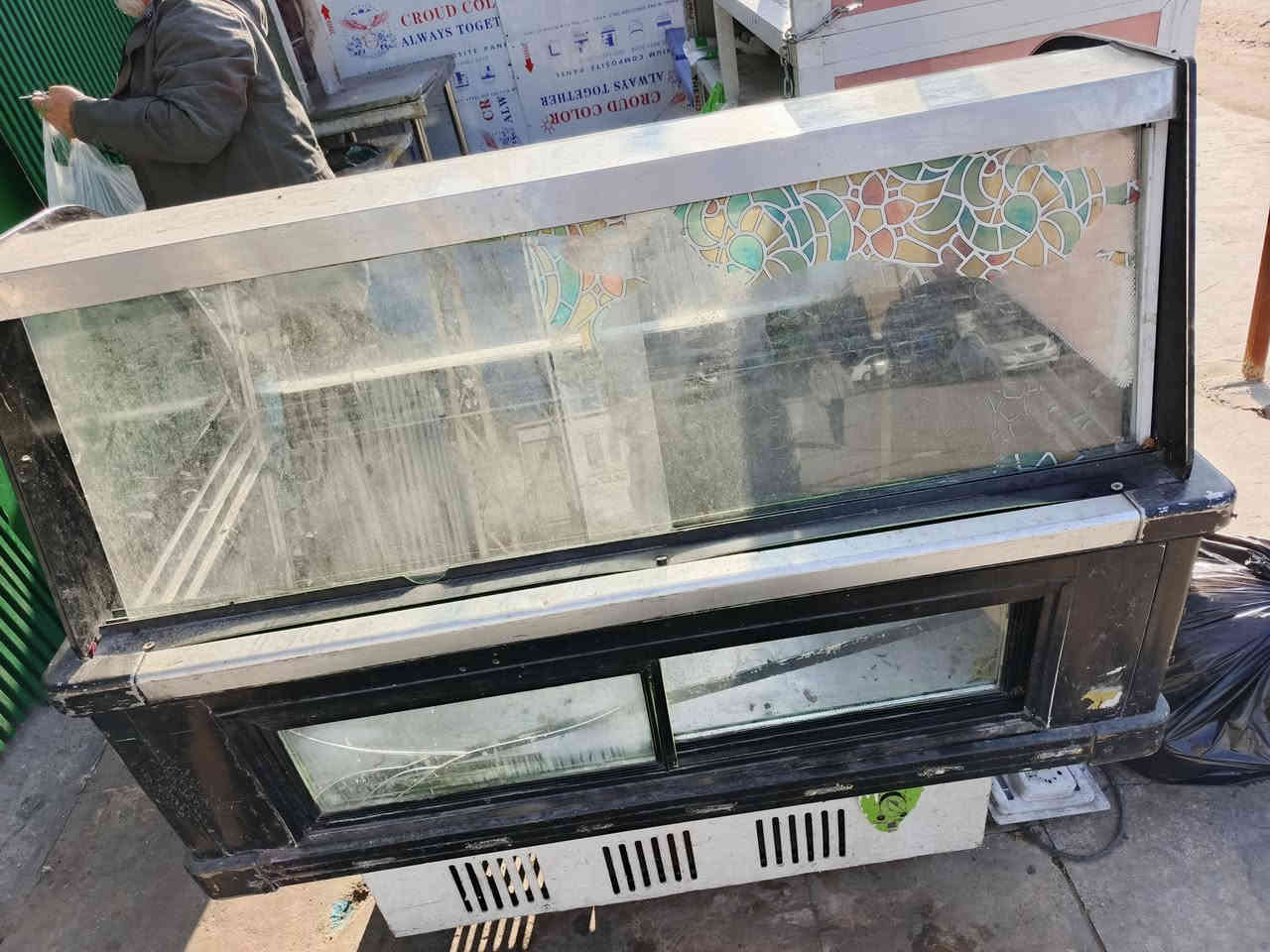 سلام عليكم اغراض مطعم كامله للبيع كلها شغاله ونضيفه عنوان بغداد الشعب
سعرهم ٥ ملايين استفسار***********
