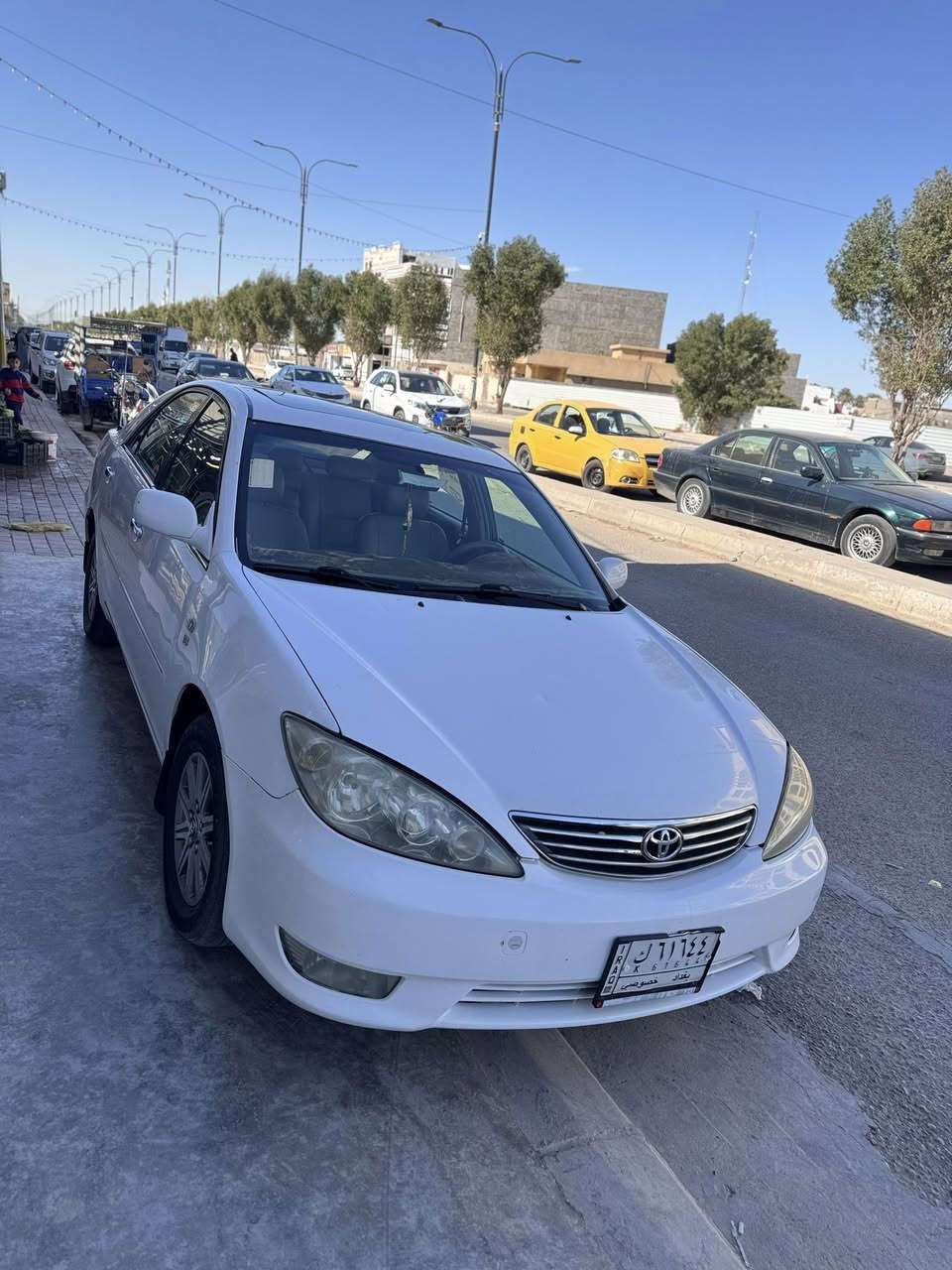 السلام عليكم
للبيع كامري  2005 فول موصفات كراند 
محرك 6 سلندر فتحه كشانه جلد تحكم كأمره 
برده خلفيه فتحه  تخم تاير محرك كير كفاله 
رقم بغداد تحويل  مباشر  السعر شده و5 شراي يتصل 
مكان الانبار الرمادي ***********
