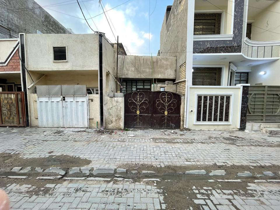 سلام عليكم للبيع مساحه 58طابو صرف بسمي الدوره الميكانيك قرب الدير موقع ممتاز جدآ يحتوي على صاله ومطبخ مشترك وغرفه نوم وصحيات ماجر السعر 110 وبيه مجال قليل ***********
