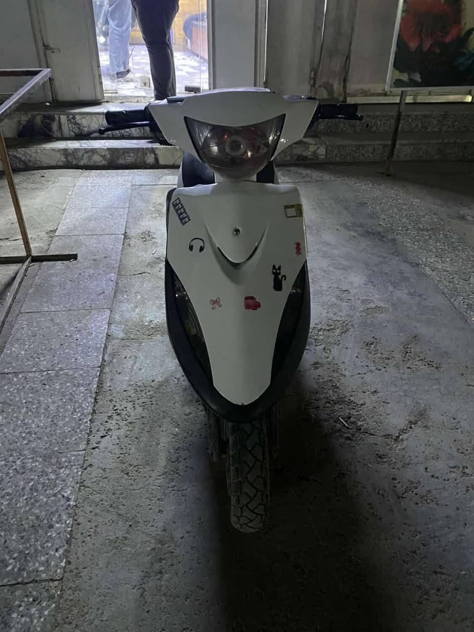 دراجه عدله لبيبع نضيفه نشطه ب450وبيه مجال الرقم *********** بغداد الجديده
