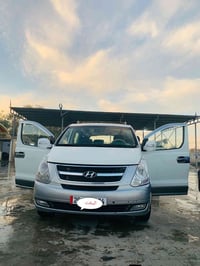 يتوفر خط طلاب الى جامعات بغداد  الحكوميه +الاهلية  1/ يتوفر ذهاب واياب...