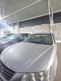 سوناتا 2009 خليجي سياره نظيفه فقط بيه قطعتين باب مبدل وجاملغ صبغ بدون ...