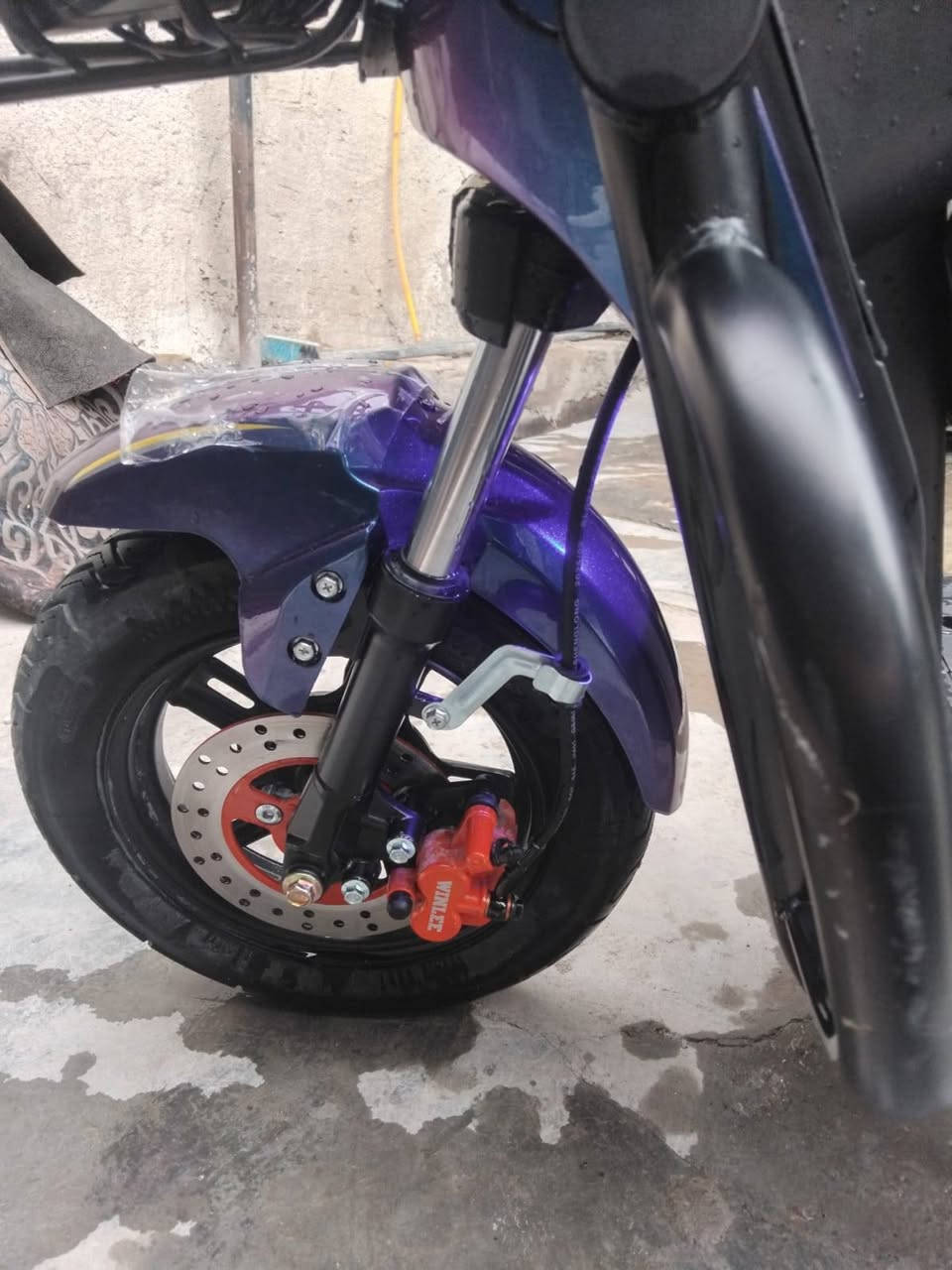 دراجه شحن استعمال قليل مشحونه خمس مرات مكان الزعفرانيه السعر 500 الاتصال***********
