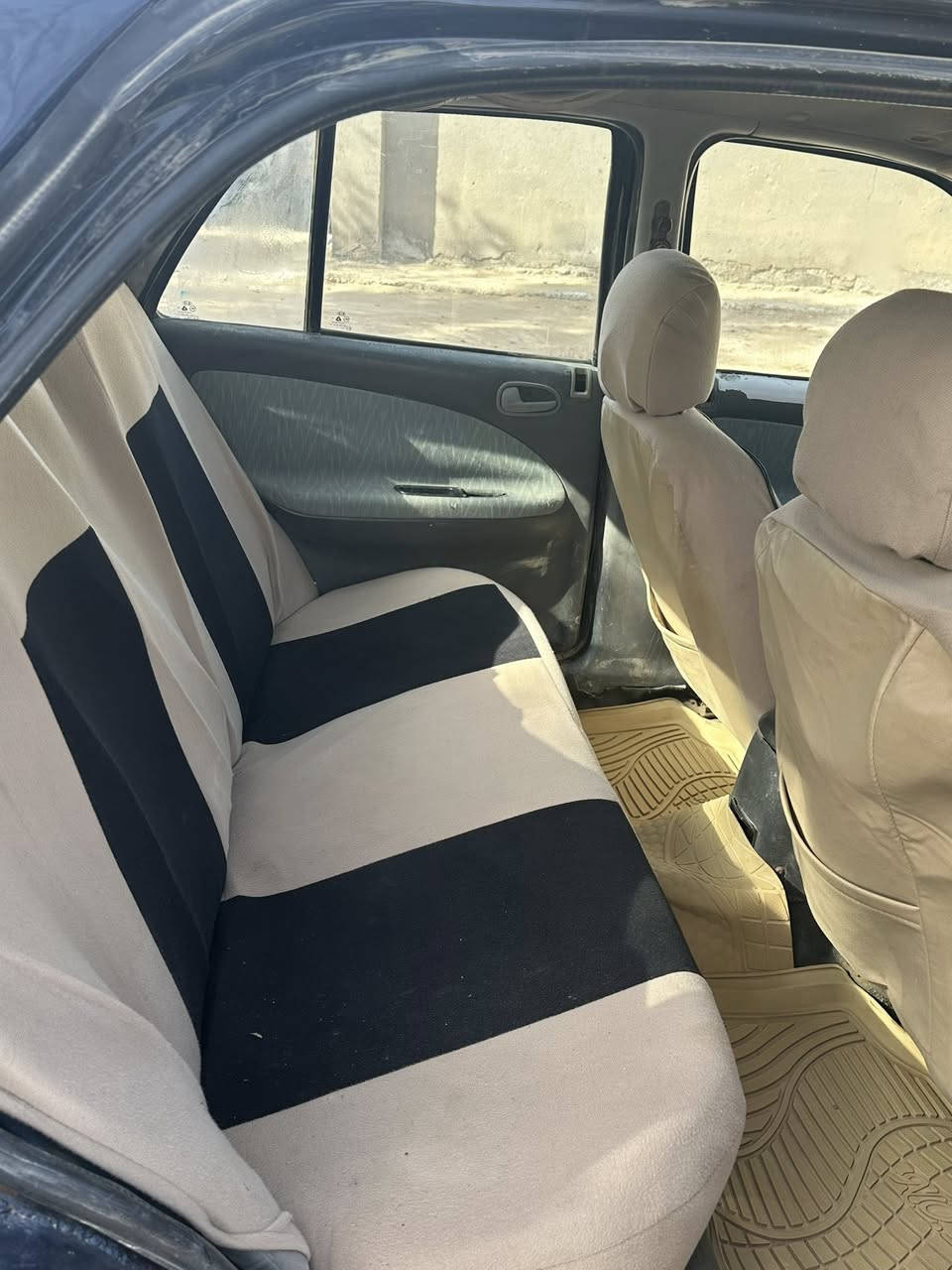 سلام عليكم سيفيا للبيع موديل  ٩٦ السعر ٢٨ وبيها مجال مكفوله من الكص والضربه سياره جاهزه دواخل نضيفه مداور ثاني يوم المكان الشوملي للاستفسار اتصل ***********
