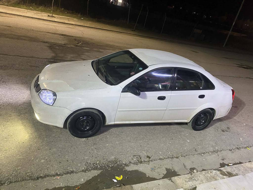 تیل بۆ خاوەنی بکە *********** دووپارچە بۆیاخە هەزەو پاکانە گیر و مەکینەی بەشەرت تەقە و رەقە بەشەرت غرامە بەشەرت زۆر جوانە بێ قەپ و قۆپە یەک دینار مەسروفی نیە ریک دەقی شەریکە ماوەتەوە نرخی 48 مامەڵە شوین سۆران أربيل, العراق
