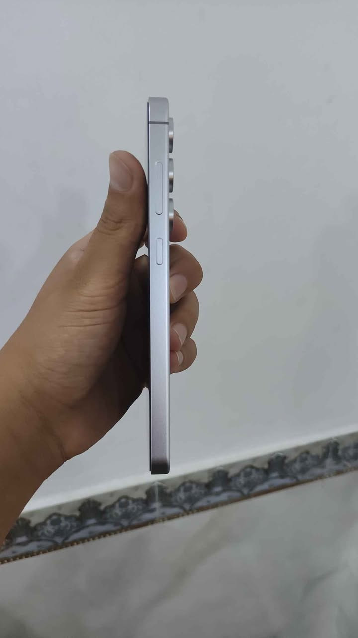 📱 Samsung Galaxy S24 FE 🔥 (شرق اوسط)

🔹 الذاكرة: 256 جيجابايت رام 8
​🔹 الشاشة: 6.7 بوصة سريعة وسلسة جداً (120Hz).
🔹 الكاميرا: 50 ميكا بكسل لصور وفيديوهات خرافية.
🔹 البطارية: 4700 
السعر 550 وبي مجال بسيط الجهاز نظيف كلش بس الجهاز مابي غراض النجف, العراق


**إذا كنت صاحب هذا الإعلان وتريد حذفه لأي سبب، رجاءا أرسل رسالة إلى الدعم الفني**