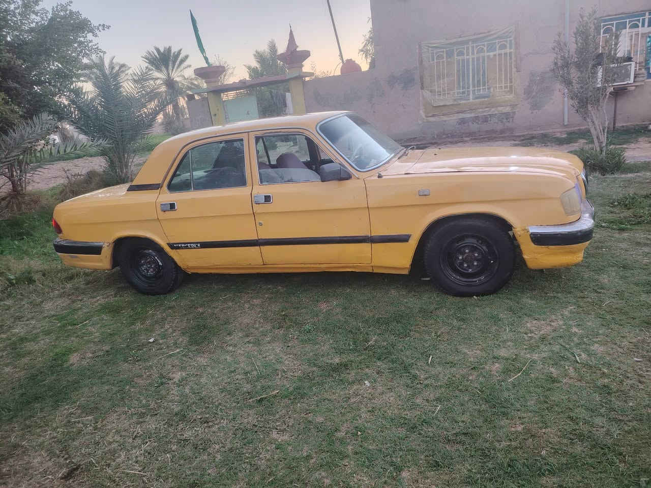سياره جاهزه مابيهه اي نقص سياره مكفوله كفاله عامه  بس نقص الاستيك ولف  تبريد شغال عوزه غاز  وكاله َبسمي تريد مداور ترايك وين ماتريد  رقم  ***********  متواجد فيس سعر خاص
