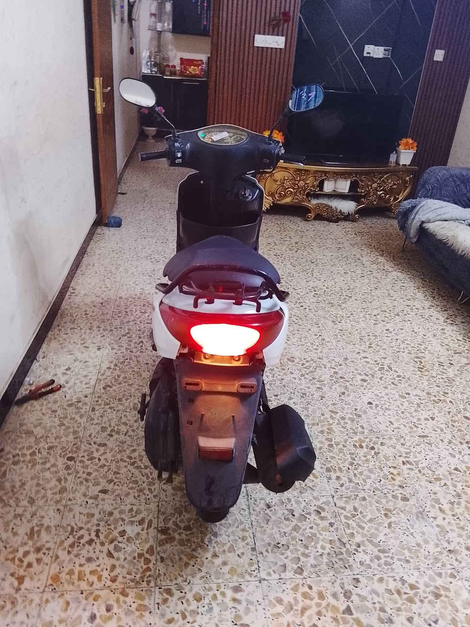 اكزز نوزل ياباني سكليتر خطين كله شغاله اي نقص مابيه نضافه فول دراجه جديدة لوك السعر 650 بغداد المشتل ***********
