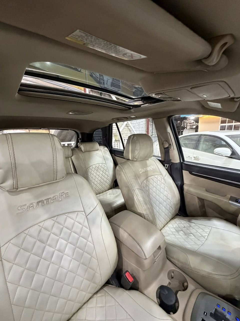 سنتافي2012
فول مواصفات 
بصمه جلد فتحه بتريد تلث قطع
رقم اربيل انكليزي وكاله ومداور 
محرك السياره 4سلندر
السياره كفاله عامه بارد واحد بيها
السعر 148$ بيها مجال 
مكان السياره نجف 
***********
