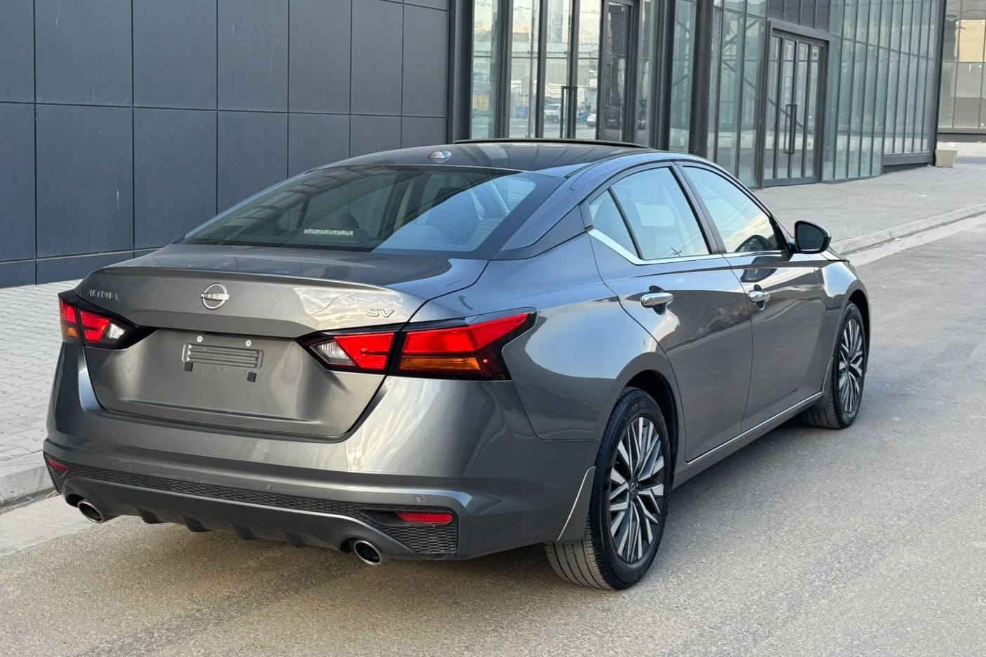 نیسان ئەڵتیما 2024 مواسەفات SV plus 
 تەنها 8 هه زاو روشتوه 
شاشه گه وره سلايت 
بى بوياخ بى ايرباك بى گوراو
ته نها ده عامى پيشه وه بوياخه
رقم نيه 

سـعـر : لە کۆمێنت داوابکە ڕاستەوخۆ بۆت دێت 📥 

گێر و مەکیەنەی بەشەرت 
هیچ کێشەیەکی تێدا نییە 

ژمارەی خاوەنەکەی 
***********
