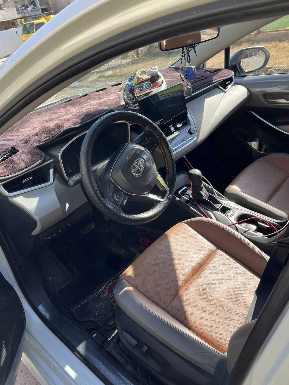 السلام عليكم كورلا 2024 تجميع صيني فول مواصفات داخل قرميدي لون صدفي الشكل الامريكي ماشيه 31 مكفولة من الصبغ والبارد بيها رصعات 4 مكانات مراوس فقط ***********
