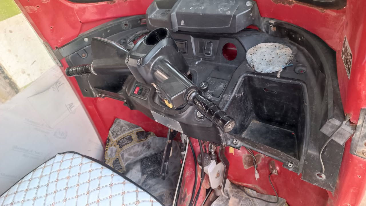 تكتك لبيع أوراقه ضايعه بيه بلاغ من محكمه والمرور بيه اوراق استنساخ شغاله سعر 3بيه مجال مكاني ناصريه اريدو  ***********
