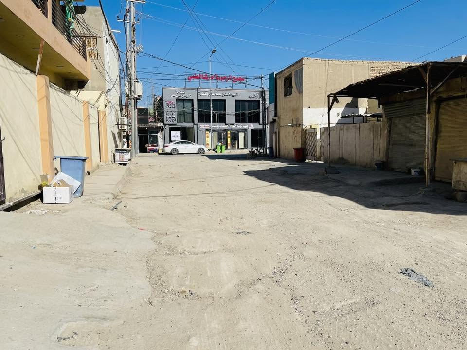 🏠دار  للبيـــــــع //طابـــــــو صرف _🏠

🏠موقع مميز خلف التجاري ثاني عقار ع شارع الرئيسي

🏗️📍المــــــــوقع//حي الضــــــباط الأولى _مقابل صيدلية حي الأمام (ام رشا)

🔨👷بناء حديث _درجة أولى 

✏️المســـــاحة// 180 متر _واجه 8م✖️22.5 

🧱🧱طـــابق واحد أرضية مرمر// يحتوي ع 
2 غرف نوم  ➕هول➕ صالة➕ مطبخ (حار+بارد) مجمعات صحية 2➕مناور 2 ➕كراج سيارة 🚙➕حديقة

 🏫📚نستقبل جميع عروض البيع و ترويجها بإعلانات ممولة 
      للمزيد من التفاصيل الاتصال او المراسلة خاص 

حسين السعيدي ***********_ ***********
حجي حسن السعيدي ***********          
علي السعيدي ***********_ ***********

 📍موقع المكتب  📌 الحله - حي الامام علي(ع)  _مقابل مجمع الوافي
