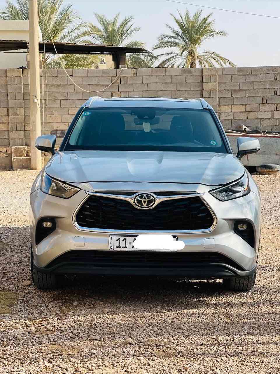 سلام عليكم البيع هايلندر موديل 2022رقم بغداد جديد تحويل برمادي فئه XLE فول موصفات عدد المسافه 60 ميل 6سلندر بانزين ضرر دعاميه اماميه فقط حلوه سياره متصرف عليه كلشي تخم تاير جديد العنوان الرمادي ابوطيبان الاستفسار ع رقم ***********
