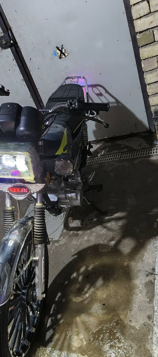 السلام عليكم دراجه ايراني موديل2025 سعره750 مكان بغداد الدوره رقم***********
