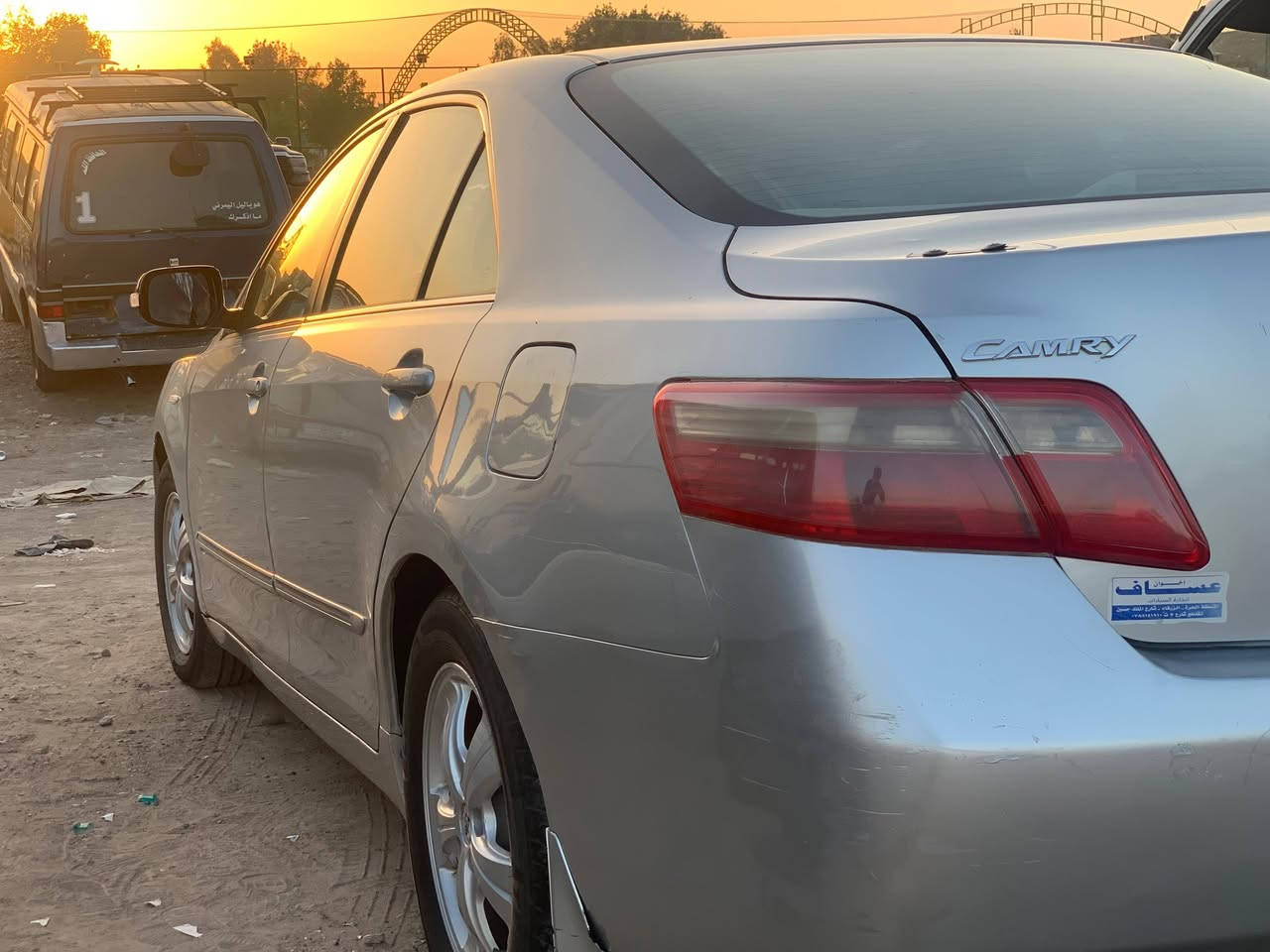 كامري خليجي 2007 GLX مواصفاتها كلش حلوه تعجبك  سياره مكفولة على وضع الشركه رقم بغداد تبريد ثلج كير ومحرك مكفولات سياره جديده الواقع احلى بعد
 سعرها 110 وبيها مجال 
متواجد واتساب المكان ابو غريب 
***********
