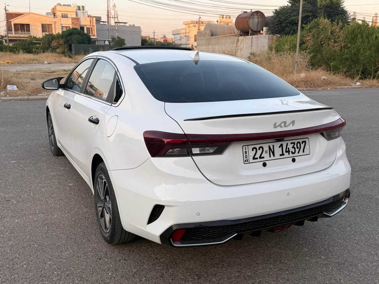 Kia K3 2024 فول مواسه فات
سه ياره كي زور جوان و خاوينه نمونه يه له جواني 
مواسه فاته كاني (سلايت . به سمه . كوشين جلد . ته بريد له مس . ئاوينه شه فت . لايت عه ده سه . پشت و پيش حه ساس . شاشه و كاميره . ده بل گير . يه ده به سمه . ويلكروم هه ندە ك مواسه فاتي تريش ) 
٤٠ هه زار روشتيه ٢ سويجي بيلادي له گه له و به ناوي خومه
سه يا ره كه ده عامي لو ده عامي هيجي نييه ته نها يه ك pdr  بجوكي هه يه 
شوين : هه ولير 
سعر ؛ ١٣٧$ کەمەک مەجال
رەقەم تەلەفون ؛ *********** أربيل, العراق
