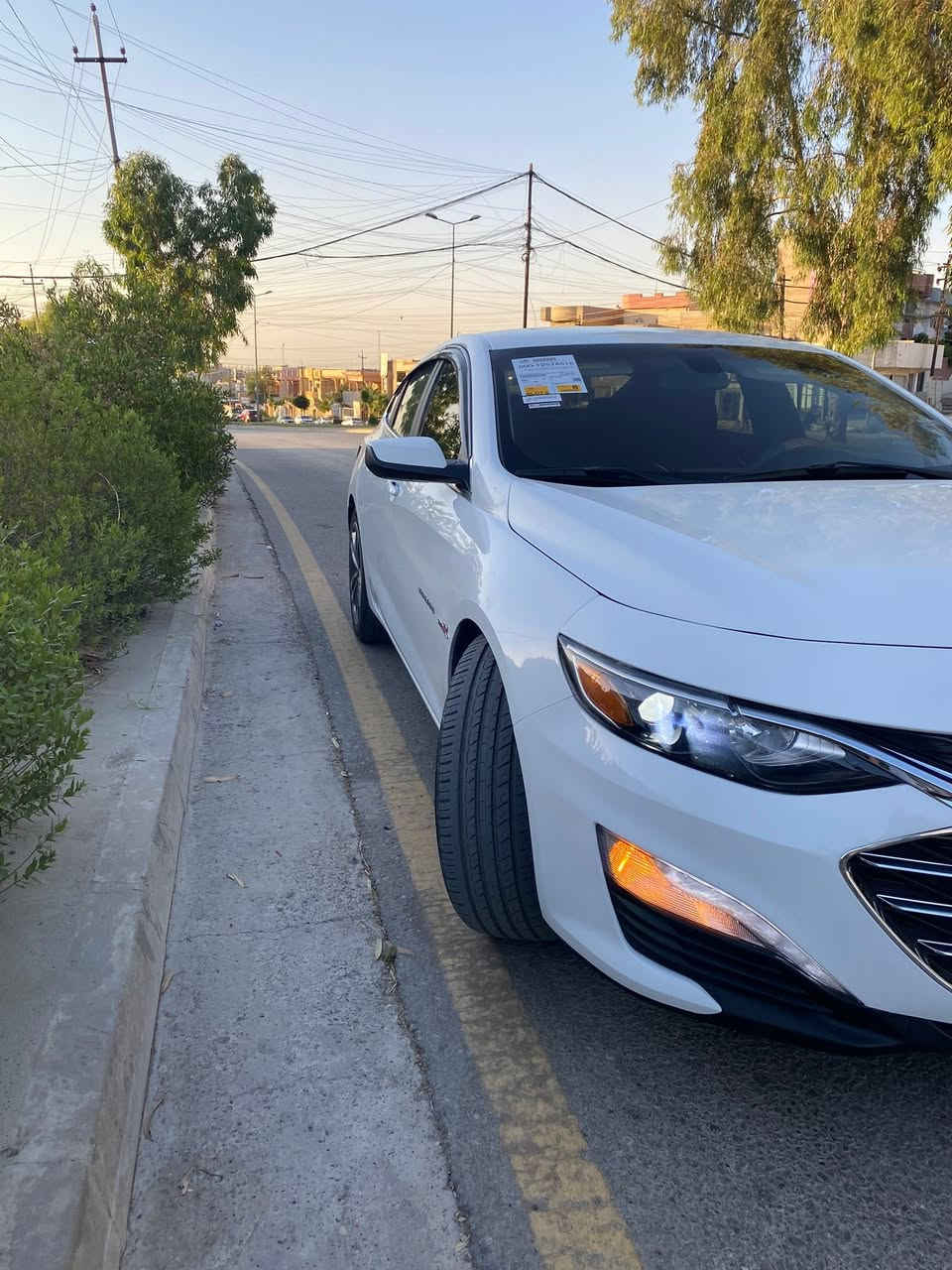 ⸻

بسم الله ما شاء الله 🌹

السلام عليكم 🖐

🚗 Chevrolet Malibu LT 2021

🔹 الموديل: 2021
🔹 الفئة: LT
🔹 الممشى: 67 ألف
🔹 رقم دهوك (مسطرة سنوية)
🔹 هزة جديدة
🔹 أنا صاحب التحويل

✅ حالة السيارة

* ماء الراديتر أصلي
* غاز التبريد على وضع الشركة
* السيارة جاهزة من جميع النواحي
* استخدام شخصي

🔥 المواصفات

✅ بصمة أبواب + جنطة

✅ تشغيل عن بُعد

✅ رادار أمامي

✅ قيادة ذاتية

✅ نظام تحديد المسار

✅ محرك 1.5 تيربو ✈️

✅ سايد بريك إلكتروني

✅ مانع انزلاق

✅ ليدات أمامية ثلجية

✅ لايت زينون

✅ بك لايت LED

✅ كشنات كهرباء + تدفئة ⚡️

✅ تبريد منفصل (مناخين) SYNC

✅ فتحات تبريد أمامية وخلفية

✅ شاشة كبيرة تدعم
📱 Android Auto & Apple CarPlay

✅ خرائط GPS 📍

✅ كامرة خلفية 📷

✅ مثبت سرعة (Cruise Control)

✅ شاشة معلومات وأعطال بالدشبورد

✅ منافذ USB / Type-C / 12V

✅ حساسات إطارات (طخم جديد)

✅ 4 دسك + ABS

✅ أرضيات كتلوكات

✅ إطفاء ذاتي عند التوقف (Start/Stop)

✅ تحكمات من المقود

✅ جميع الجامات أوتو

✅ طخم تايرات جديد

✅ ويلات كروم قياس 19 إنچ ⚠️

⚠️ الضرر

* بابين مبدلات أصليات بدون دواخل
* هلال خلفي
* خشم جاملغ فقط

💰 السعر

109 $ وبيها مجال

📍 الموقع

الموصل

📞 للتواصل

***********
