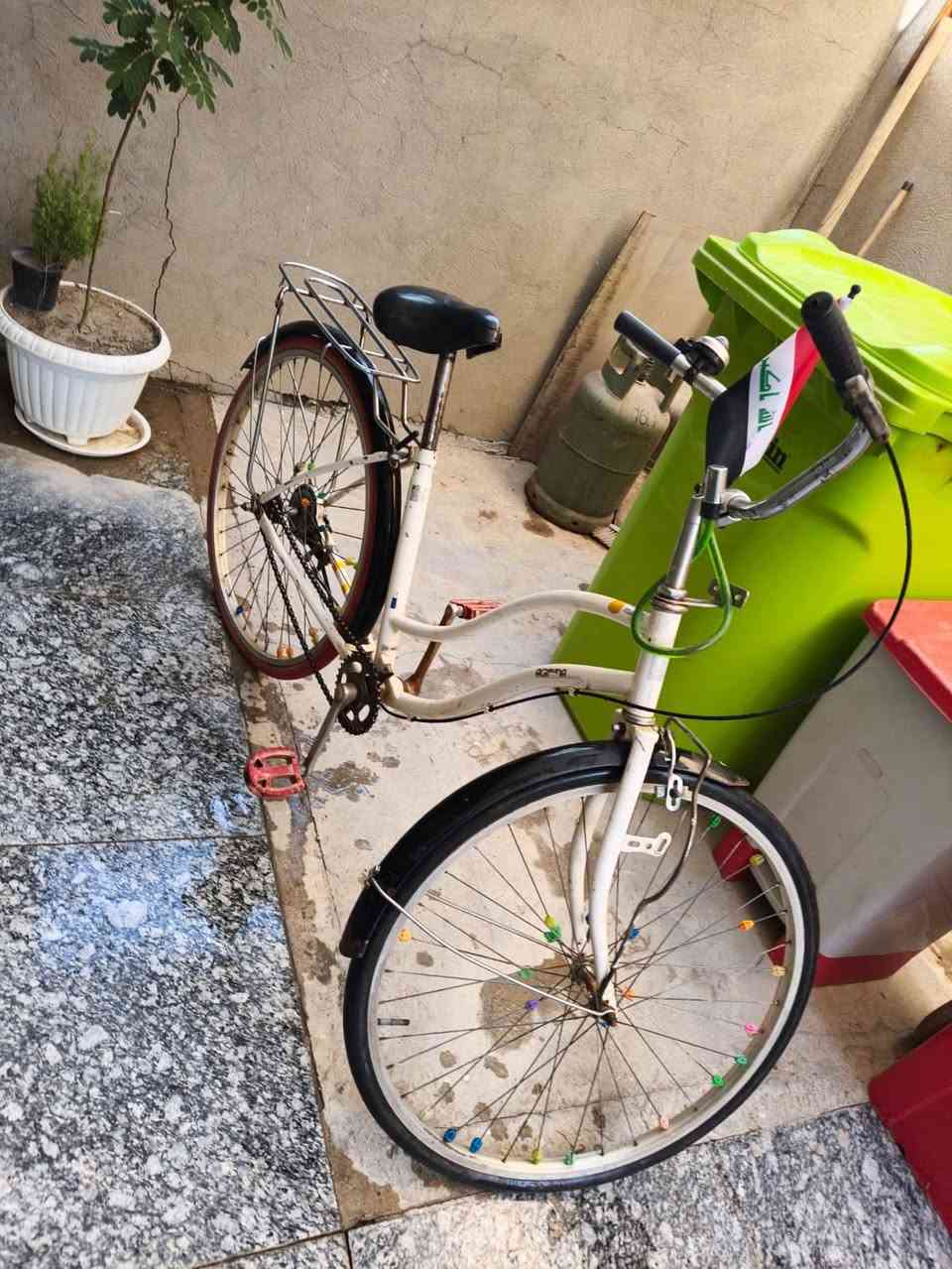 عندي بايسكل لبيع اريد ابيعه او اراوسه بجبلي سعره ٧٥ وبي مجال


**إذا كنت صاحب هذا الإعلان وتريد حذفه لأي سبب، رجاءا أرسل رسالة إلى الدعم الفني**