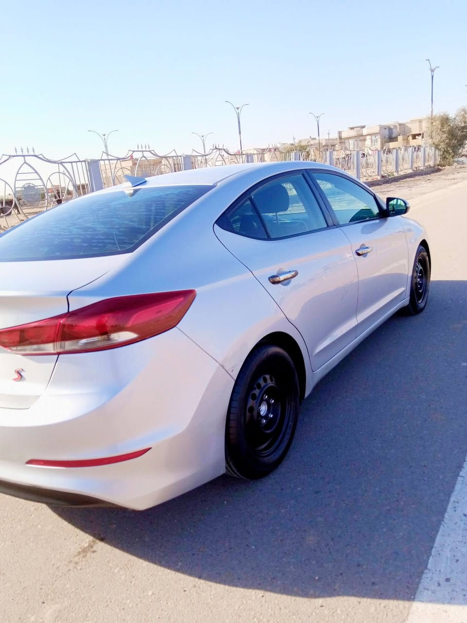 الانتره مديل 2017وارد كندي كفاله عامه 
ضربه وتبديل وصبغ سعر 120حجم المحرك 2000دوش
رقم ذي قار دولي ع ستلام هزه وسنويه جديده راعيها يمي تحويل ثاني يوم عنوان بصره ***********
***********
