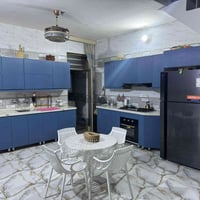 كاونتر للبيع خمس قطع مع مكان مخصص للثلاجة ثلاث قطع مرمر مع طباخ وفرن ا...