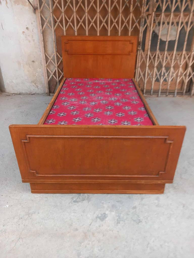 جربايه نفر مكتبه مستعمله ب 95 وبيه مجال العنوان بغداد الكرخ تقاطع درويش البياع شارع البداله الانتصارسوق اميمه فرع مجمع الرازي ع اليمنه منتصف شارع ع اليسرى خلف مي اور
***********
*********** بغداد, العراق
