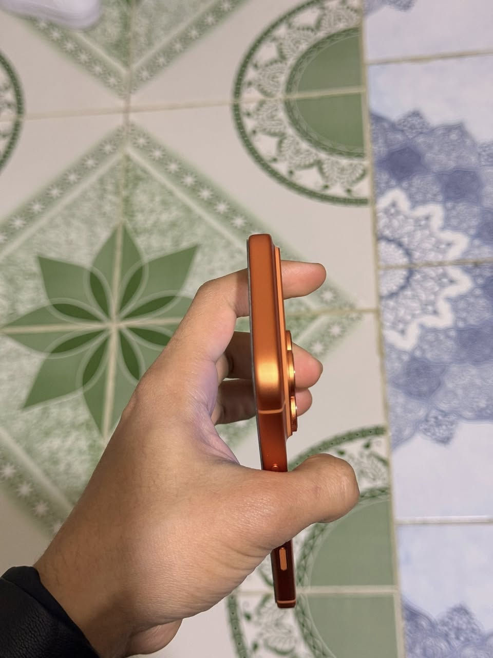 سلام عليكم 
ايفون:17برو ماكس
ذاكره:256
بطاريه:99
عدد الدورات:60
شريحه فعليه ZAA
الجهاز نظيف شخط ما بي
السعر 1990
***********
ديالى بعقوبه
