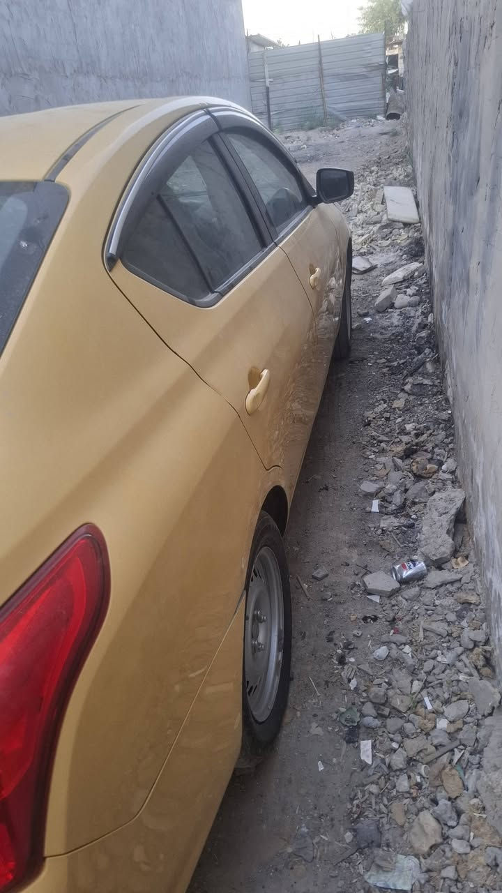 اسلام عليكم نيسان فيراسا 
موديل ٢٠١٩ 
سنويه جديده 31 
هزه جديده 
هيئه جديده 
تبريد 
كير مكينه خير من الله 
رقم. جديد. نكليزي 
باسمي تحويل ثاني يوم 
مكاني بغداد زعفرانيه 
عارضهه 85 ورقة 
***********
