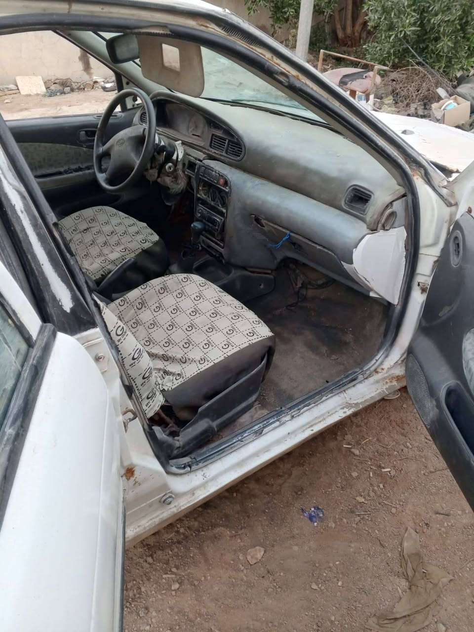 سلام عليكم 
سياره كيه سيفياا مديل95جهازه مكينه وكير عل شرط بيهة بس ضربه بصيطه مالت ستوته بل صفحه ماعابره بل جاملغ الخلفي رقم مثنى  سعر خاص الاستفسار ***********
