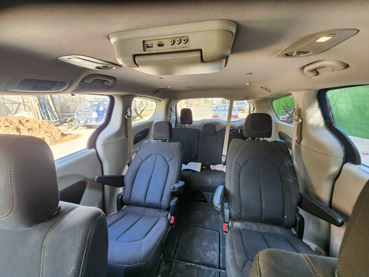 للبيع كرايسلر باسيفيكا 2019
محرك 3.6 ستة سلندر

كير أوتوماتيك

استعمال شخصي

السيارة نظيفة ومحافظ عليها

المحرك جيد جدا 

مكيف بارد ومحرك وقير بحالة ممتازة

سبعة ركاب عائلية مريحه كلشي بيه شغال

ماشيه 115 وقابله للزياده
صور الحادث جوه تعمل
بمنظومة الغاز ايضاً ارضيات تركيب جلد غير ارضياته الاصليه موجوده أيضآ
السياره تحتاج تفاصيل زغيره ((كامره خلفيه زراكه ماء قطعه واحده قبق بانزين بيها شخوط خارجيه يدويه وشوي شخطات مثل ما موضح بالصور)) 

السعر:195 دولار 
للاستفسار على الخاص. ***********
