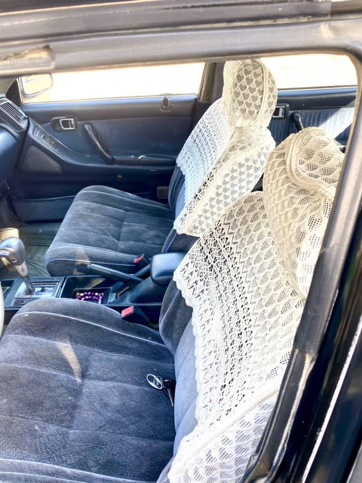 موديل 93 فحل سياره خير من الله حداديه ستوني سويتهه تخم تاير جديد السياره كفالة من الصبغ بلادي تحويل ثاني يوم 
السعر 70 وبيهه مجال 
الاتصال 
‭0786 687 3367‬
