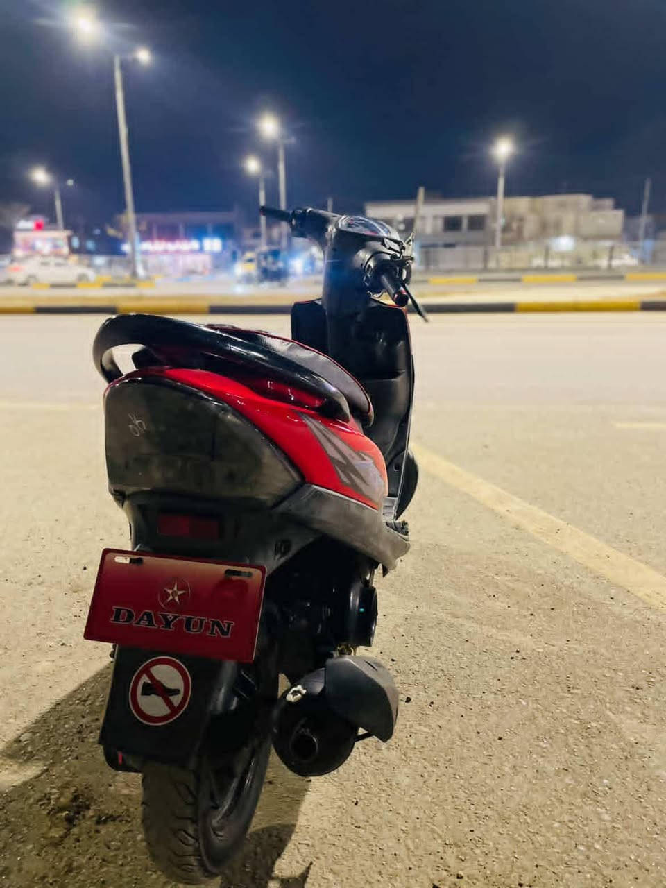 دراجه عدله ماكس للبيع 
الدراجه موديل ال 2007
االدراجه مابيهاا كل نقص كلهااا شغلاه صالنصه FM
هندر سلف شغال كهربايات كلها شغلا كلها ختم واحد 
تايرات دزوج جديدات  دشبول جديد سعر 550 وبيها مجال 
خاص متواجد.  الرقم ***********
