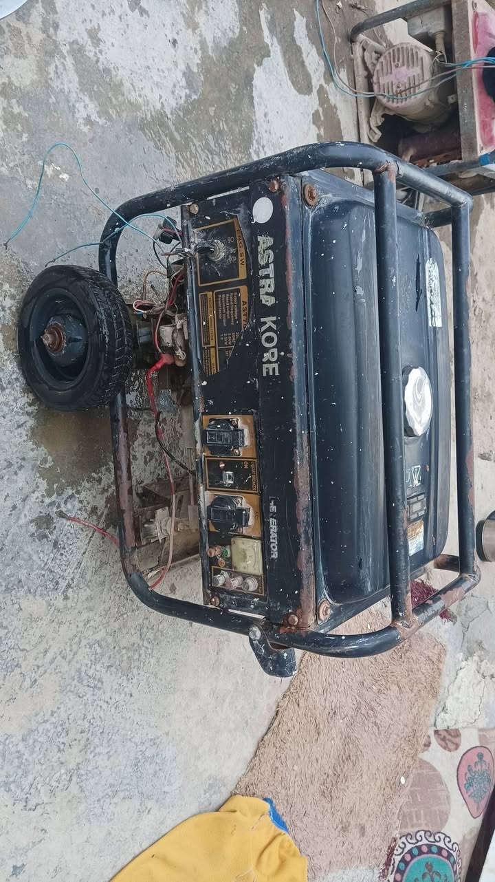 سلام عليكم مولده البيع شغاله بس العجوزه طاكه مالته الن جانت متروكه ابيع ع هاي الحطه الشراي يتصل ع الرقم *********** مكان حله شارع 80
