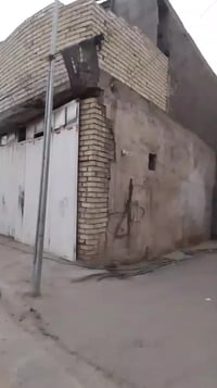 حي أور مزرعه مريوش • ١٠٠م • بيت مع محلين