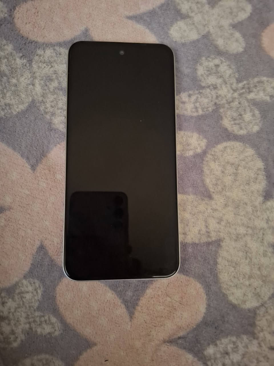 السلام عليكم Tecno Spark
1
الجهاز نضيف كلش 
كل ملحقات موجودة 
كارتونة سماعة شاحنة كفرات 2
سعرة 150 
مكاني بغداد ***********
