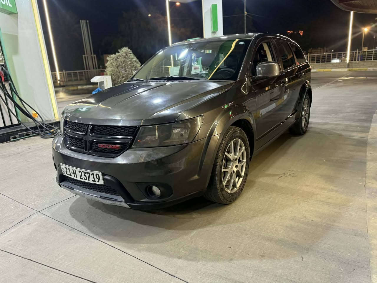 للبيع . دوج جورني . موديل . 2017 
  رقم سنوية وهزة جديد 
   محرك 6 سلندر . 
  سيارة 3 مقاعد .. تبريد مركزي 
   بيه  قطعتين صبغ بدون دواخل 
   السعر .  118.  ومجال 

   ***********
