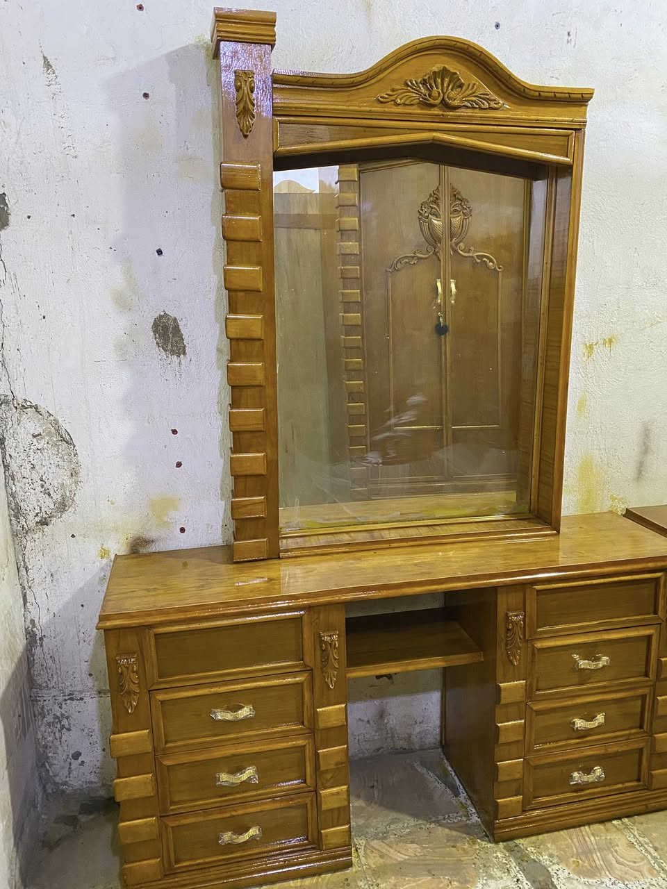 غرفه 6 ابواب ملحق طابقين داخل وخارج صاج 5 ملم ظهر جرجوبه دفن صاج نقش زان موديل طابوكه شغل ثكيل مجرات حفر شغلها كلش راقي ونظيفه جدا 
العنوان بغداد الرشاد 
السعر 950 متوفر توصيل


**إذا كنت صاحب هذا الإعلان وتريد حذفه لأي سبب، رجاءا أرسل رسالة إلى الدعم الفني**