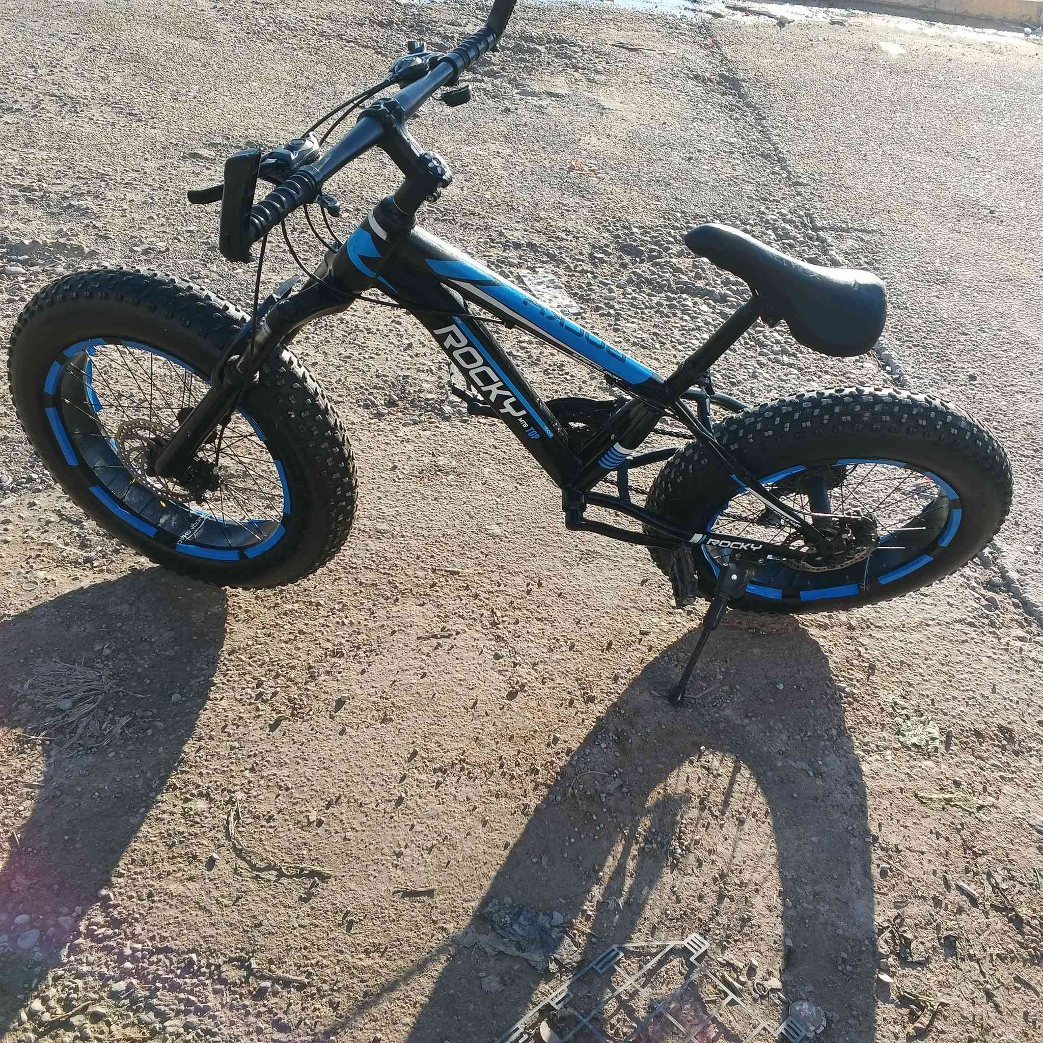 سلام عليكم باسكل دبابه فول نضافه الله شاهد عليه سعر 60 بيها مجال شراي خابرني رقم او خاص مفتوح رقم الهاتف ***********
