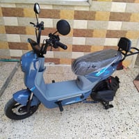 ماطور للبيع  خمس باتريات ملف ألف  ماطور بعدو جديد  السعر 425 075182895...