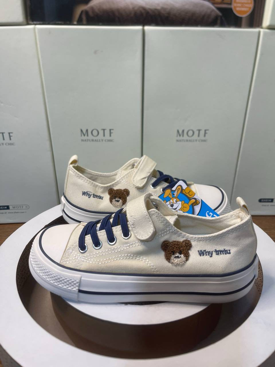 السلام عليكم 150 زوج سعر الزوج ب الفين دينار شرط القطع كلها جديده بدون تالف. ابيع شلعة فقط بس الشراي يراسلني


**إذا كنت صاحب هذا الإعلان وتريد حذفه لأي سبب، رجاءا أرسل رسالة إلى الدعم الفني**