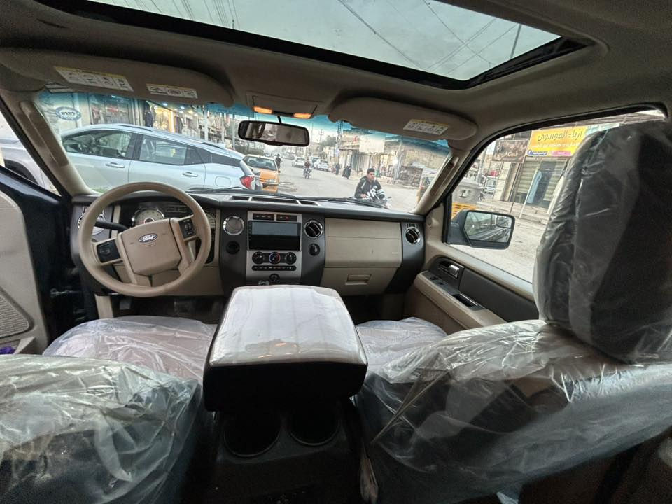 للبيع موديل ٢٠١٣ وارد خليجي صبغ باب الصدر فقط 
مواصفات XLT 

كامرة خلفية
شاشة جبيرة اندرويد
سلايد
٣ قطع تبريد
بترة
لايتات وبلوجكتر زنون
مكاني بغداد المنصور 
***********
ب ١٤٠ وبيها مجال للشراي
