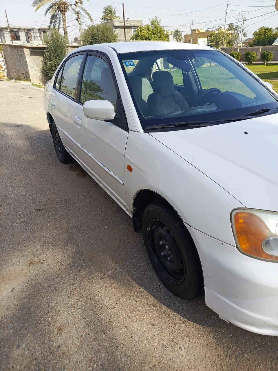 السلام عليكم ورحمه الله
سياره هونده ياباني 
موديل 2002
محرك 1600
سياره جديده 
مصبوغه عام للجماليه 
انطيك تراي بيها للبصره 
مبدل صدر جديد 
تخم تخاير جديد
كير كفاله 
محرك كفاله 
رقم بغداد الجديد 
مشروع وطني 
السنويه سقطت بشهر الثاني 
جديده بمعنى الكلمه 
السياره احلى بل الحاضر من الصور 

السعر 50وبيها مجال حك الجيه 
مكاني ديالى الخالص 
رقمي ***********
