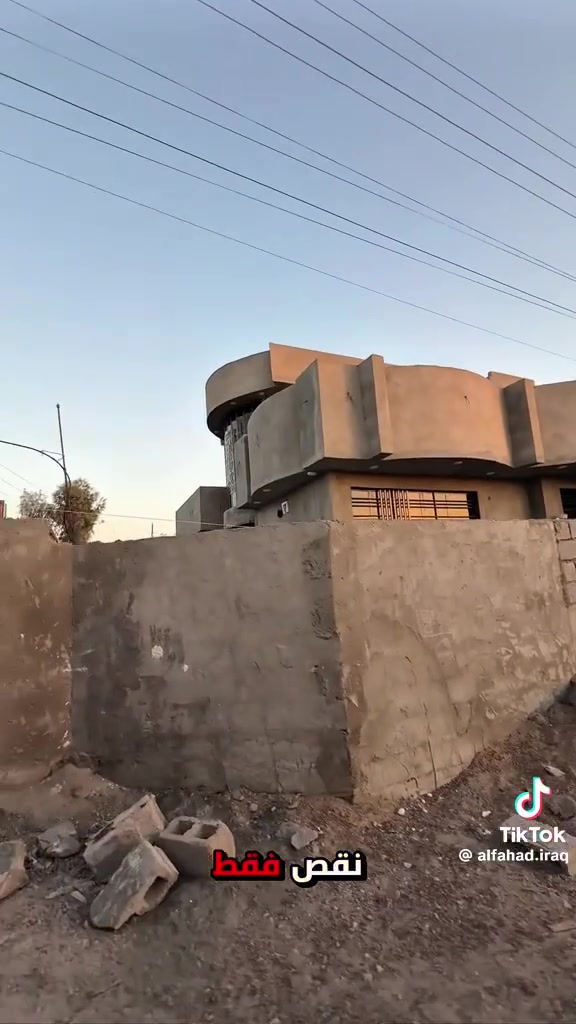 سلام عليكم شباب البيع بيت مساحه 340 متر زراعي بناء حديث  بي نواقص بسيطه  بيت فول  مكان قريه عواد خلف مكتب الحلبوسي  سعر 95 مليون بي مجال بسيط الشراي اي ستفسار اتصل ***********
