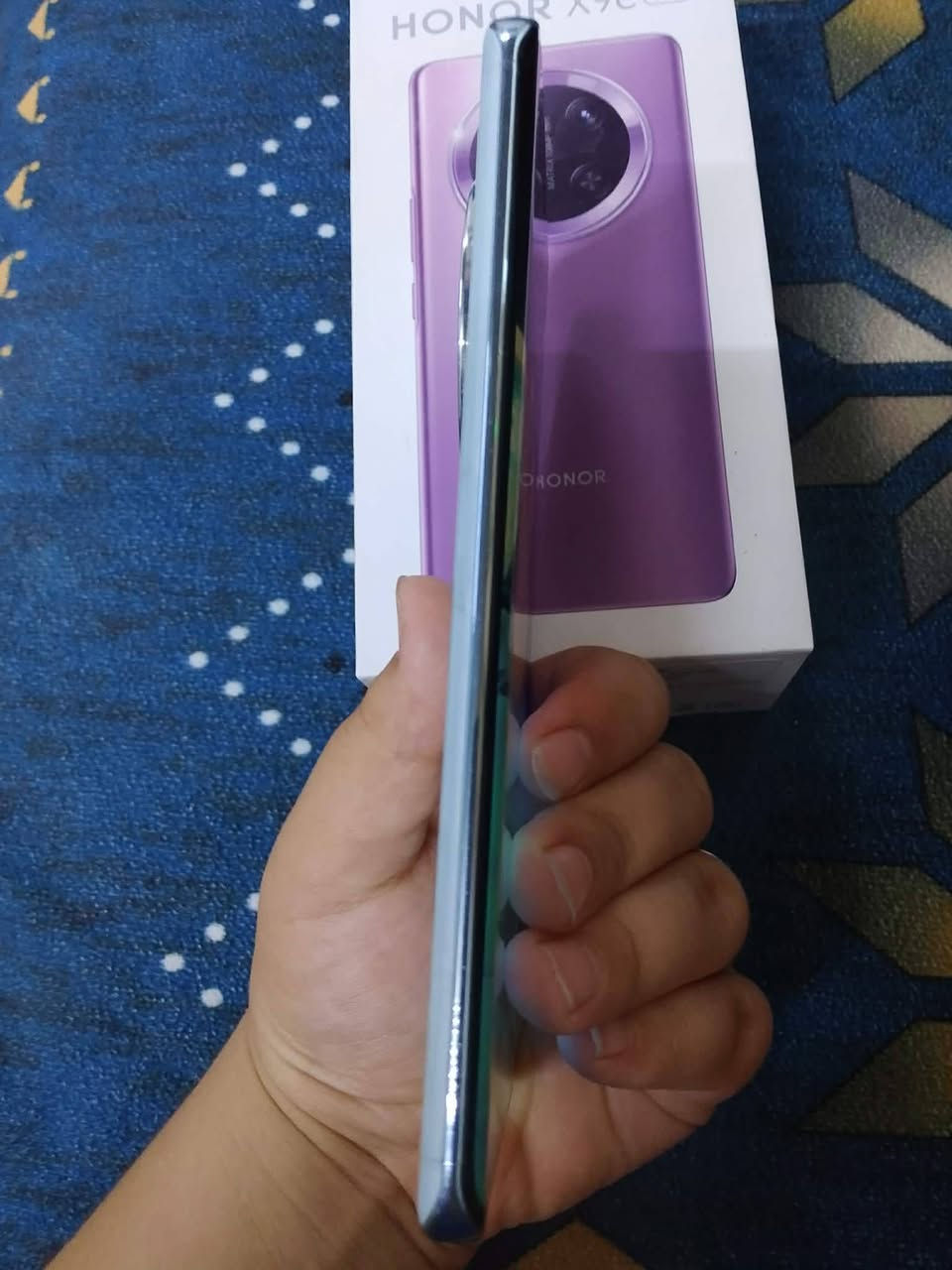 HONORX9C
جهاز شرط مستخدم اقل من شهر 
الذاكرة 256
 الرام 8+8
نضافة الجهاز 100/100
السعر 360   وبي مجال بسيط
الشراي يخابر ***********
