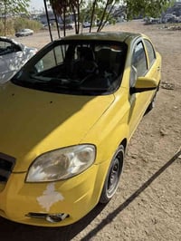 افيو 2009 للبيع  مواصفاتها  تبريد و تدفئة شرط شغال  كشنات جدد  مكينه و...