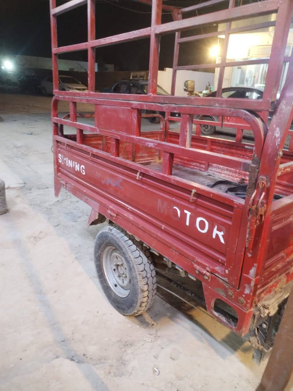 سلام عليكم ستونة للبيع المحرك 23 السعر 900-***********
