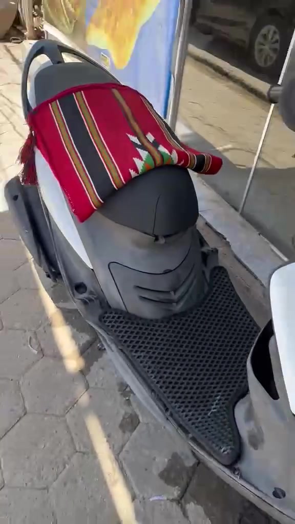 ماكس عدله بلادي نظافه ٩٩٪؜
شرط وين ما يعجبك افحص من غير كفر مبدل واصلي موجود مكان نجف ***********
