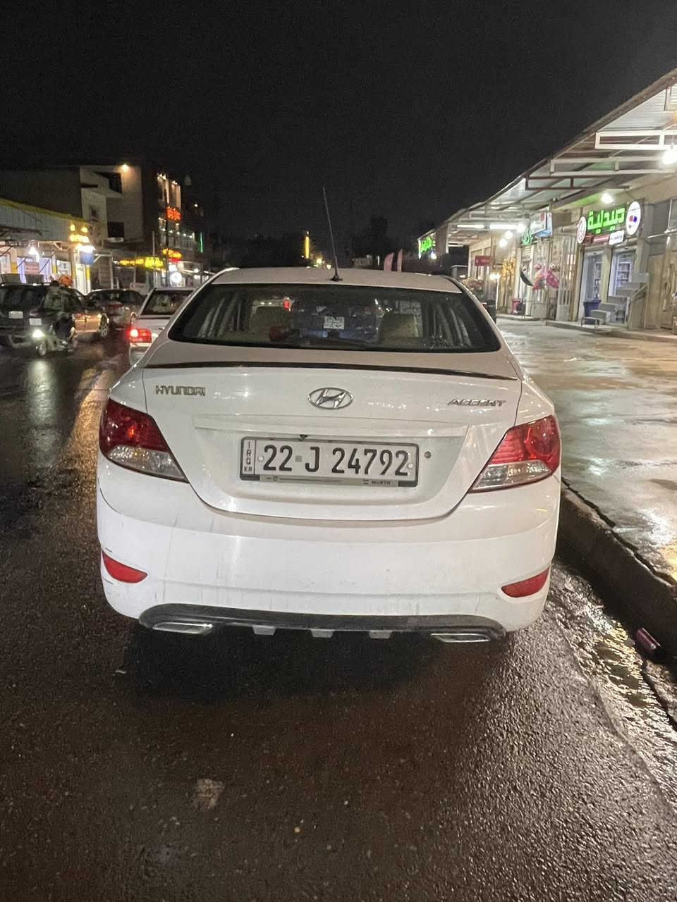 السلام عليكم
اكسنت للبيع
سيارة موديل 2013
فول مواصفات فتحة و تحكمات استيرن 
سيارة بدون حادث بيها فقط الدائر فوق التايرة الخلفي جهة النفر
شاشه و كامرة و لايتات زينون ضمان سنتين
حدادية جديدة
السياره ما تصرف عليها دينار 
سيارة حلوة و كاعده و احلى من الصور
سيارة رقم اربيل اني صاحبها الشرعي هزة جديده و سنوية لل2027
السعر 115 و بيها مجال قليل للطيبين
مكان السيارة موصل حي الصديق 
للاستفسار الاتصال على الرقم ***********
