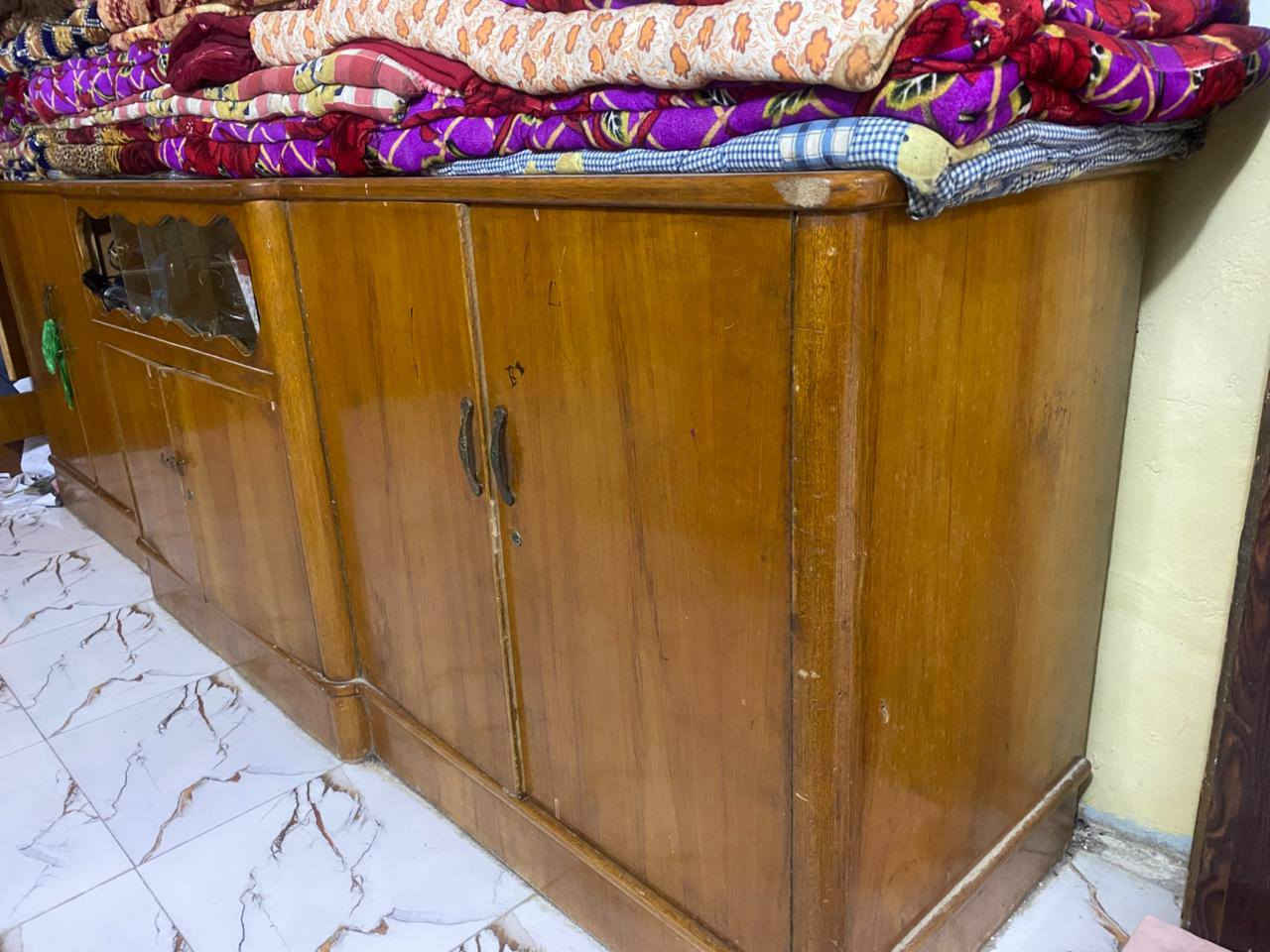 السلام عليكم
بوفيه تسكام داخل وخارج صاج دنك صاج ٦ باب ٣ متر 
السعر ٢٥٠


**إذا كنت صاحب هذا الإعلان وتريد حذفه لأي سبب، رجاءا أرسل رسالة إلى الدعم الفني**